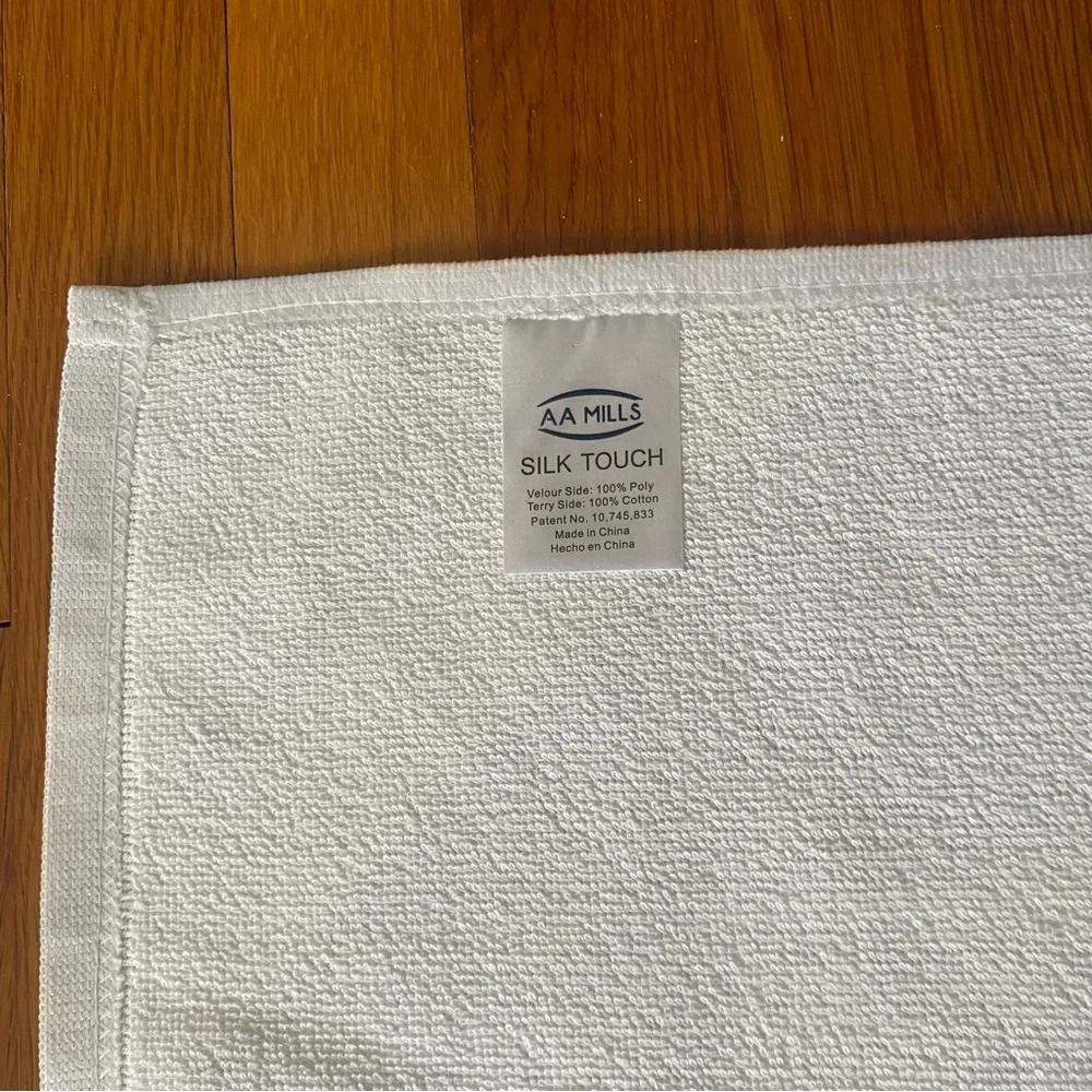 Los Angeles Lakers Rally Towel New SET of 2 Rally Golf Tailgate Bench Yellow